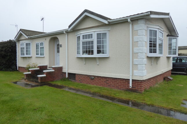 Photo: 2 Bedrooms, Fenland Village, Cambridgeshire