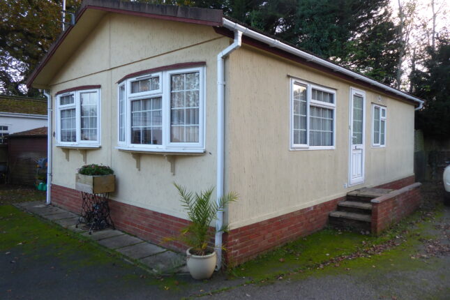 Photo: 2 Bedrooms, St. John’s Park, Middlesex