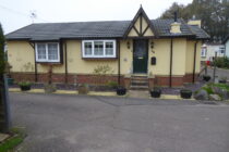 Photo: 2 Bedrooms, Laburnum Court, Surrey