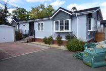 Photo: 2 Bedrooms, Loddon Court Farm Park, Berkshire