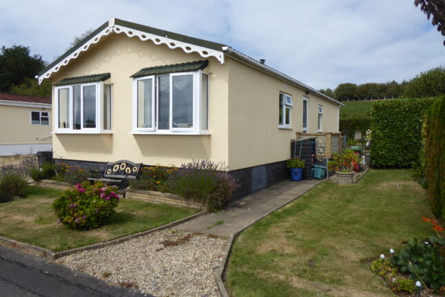 Photo: 2 Bedrooms, Caerwnon Park, Powys