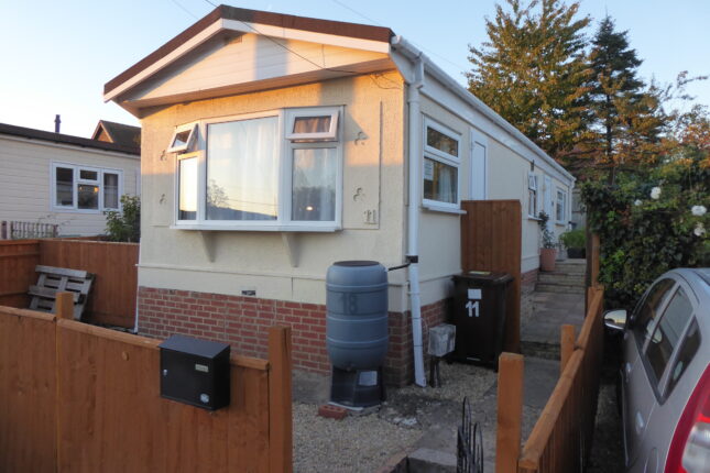 Photo: 2 Bedrooms, Wick Farm Park, Oxfordshire