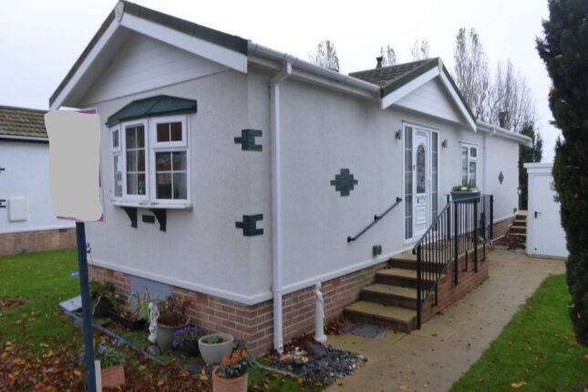 Photo: 1 Bedroom, Halcyon Park, Essex