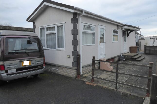 Photo: 1 Bedroom, Harewood Park, Hampshire