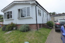 Photo: 2 Bedrooms, Merrywood Park, Surrey