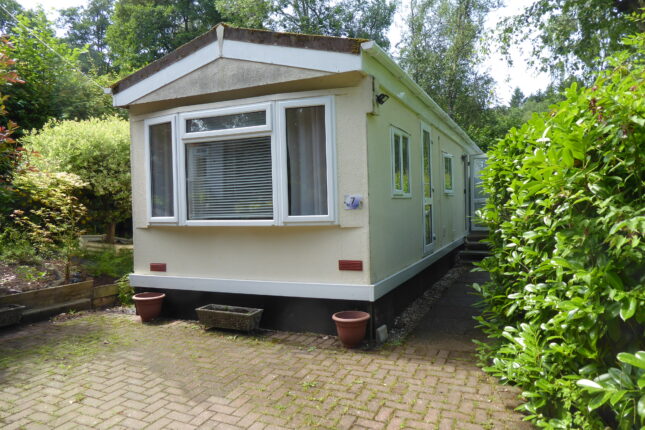 Photo: 1 Bedroom, Turners Hill Park, West Sussex