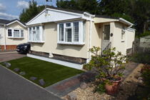 Photo: 2 Bedrooms, Water End Park, Hampshire