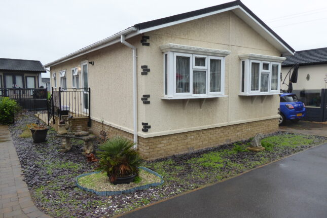 Photo: 2 Bedrooms, Castle View Court Park, East Sussex
